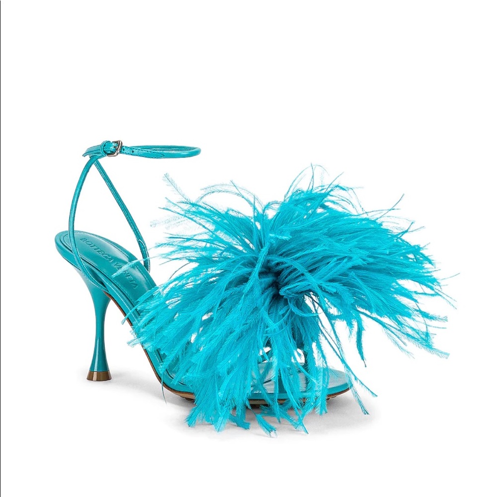Bottega Veneta Dot feather-trimmed Leather Sandals in Blue